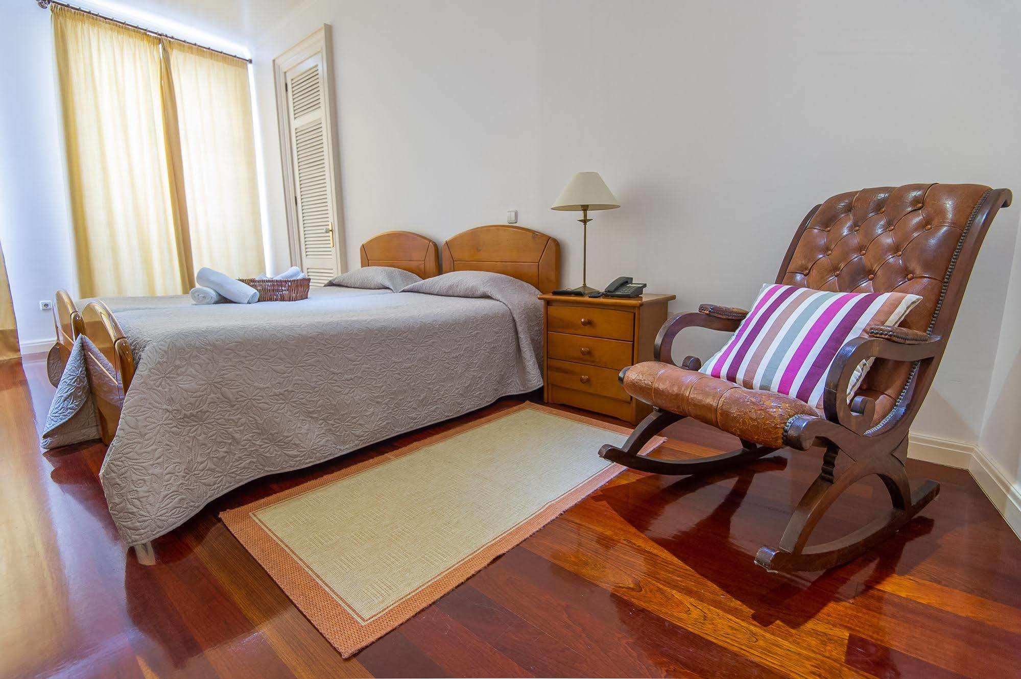 Ponta Delgada Comercial Boutique Guest House מראה חיצוני תמונה