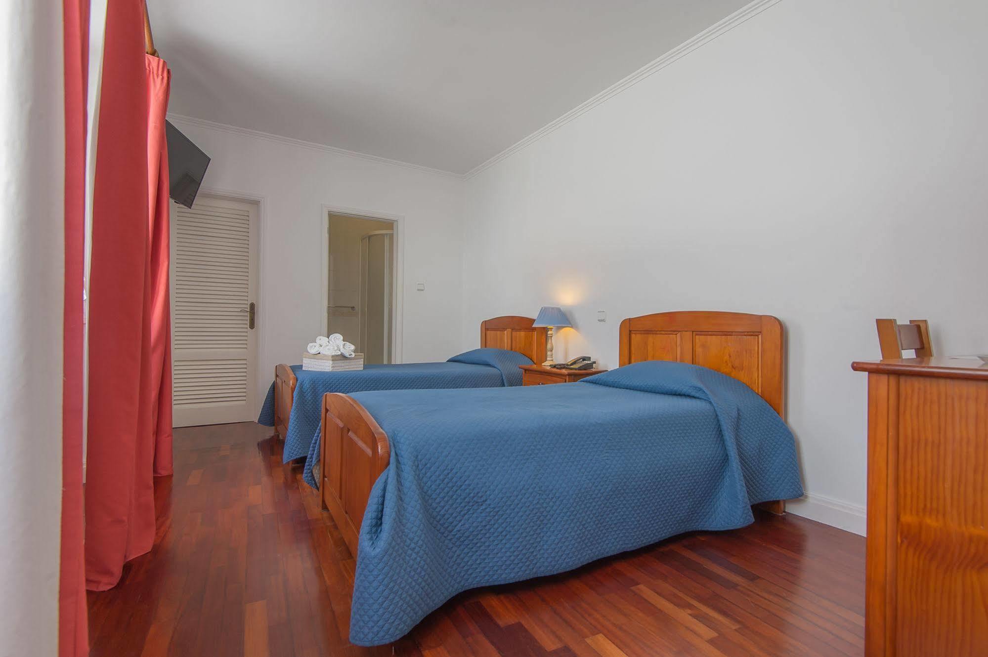 Ponta Delgada Comercial Boutique Guest House מראה חיצוני תמונה