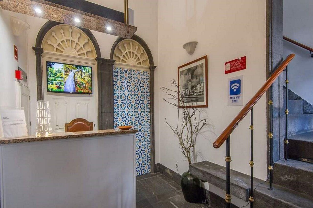 Ponta Delgada Comercial Boutique Guest House מראה חיצוני תמונה